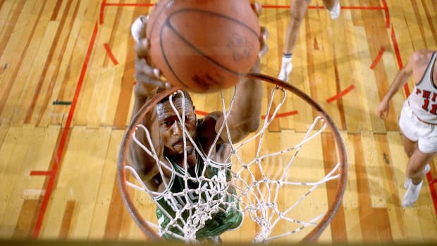 bill-russell-vault3.jpg